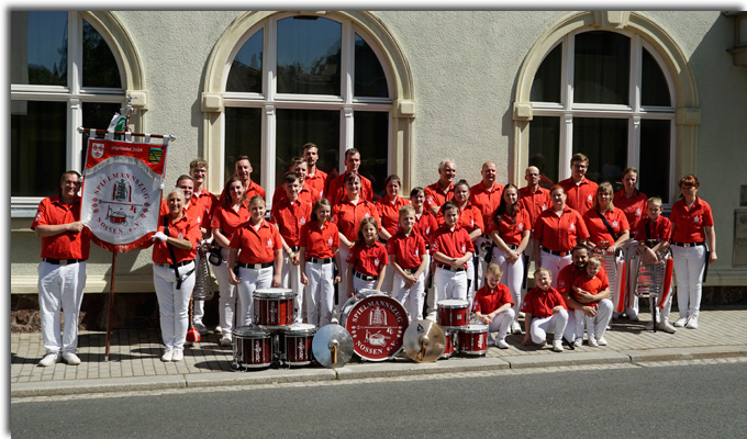 Gruppenfoto des Spielmannszuges Nossen e.V.